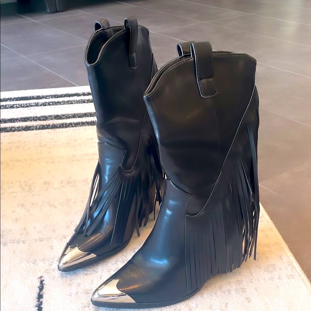 Black Cowgirl Boots